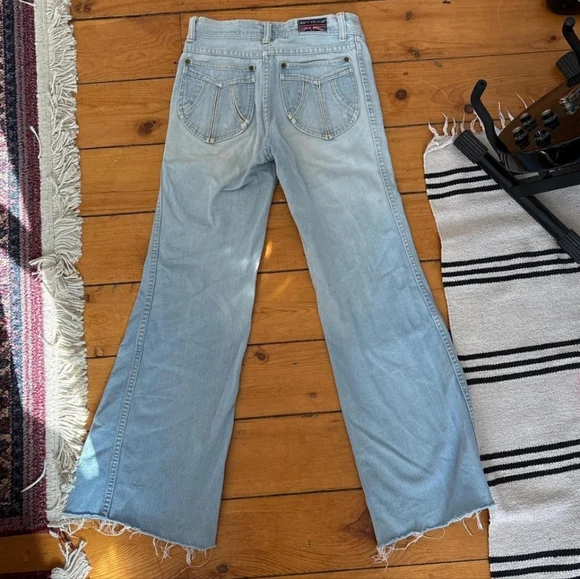 ⭐️ Vintage 70s Britannia Flare Jeans ⭐️ - Picture 3 of 4
